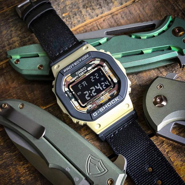 Casio DW-5610SUS-5E Casio DW-5610SUS-5E
