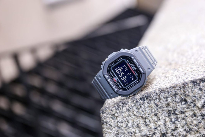 Casio DW-5610SU-8E Casio DW-5610SU-8E