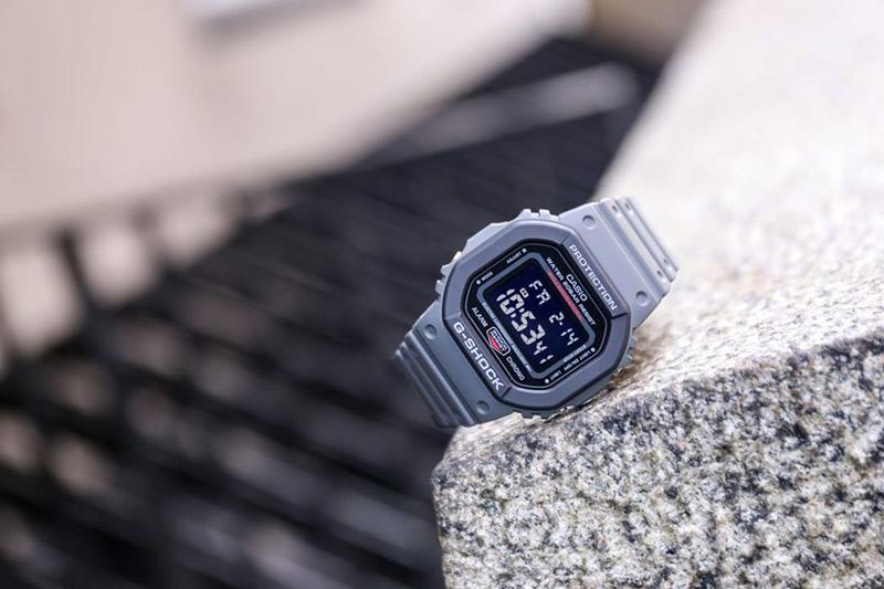 Casio DW-5610SU-8E Casio DW-5610SU-8E