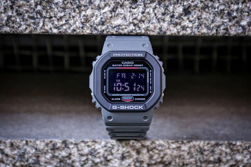 Casio DW-5610SU-8E Casio DW-5610SU-8E
