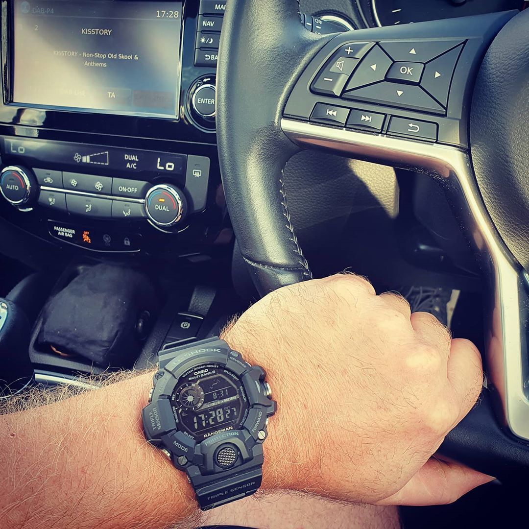 Casio GW-9400-1B Casio GW-9400-1B
