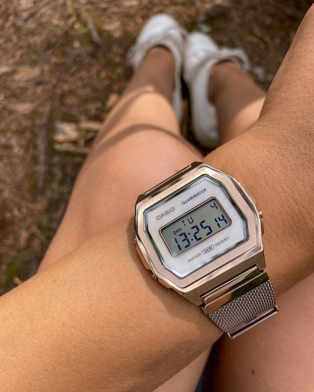 Casio A1000MCG-9E Casio A1000MCG-9E