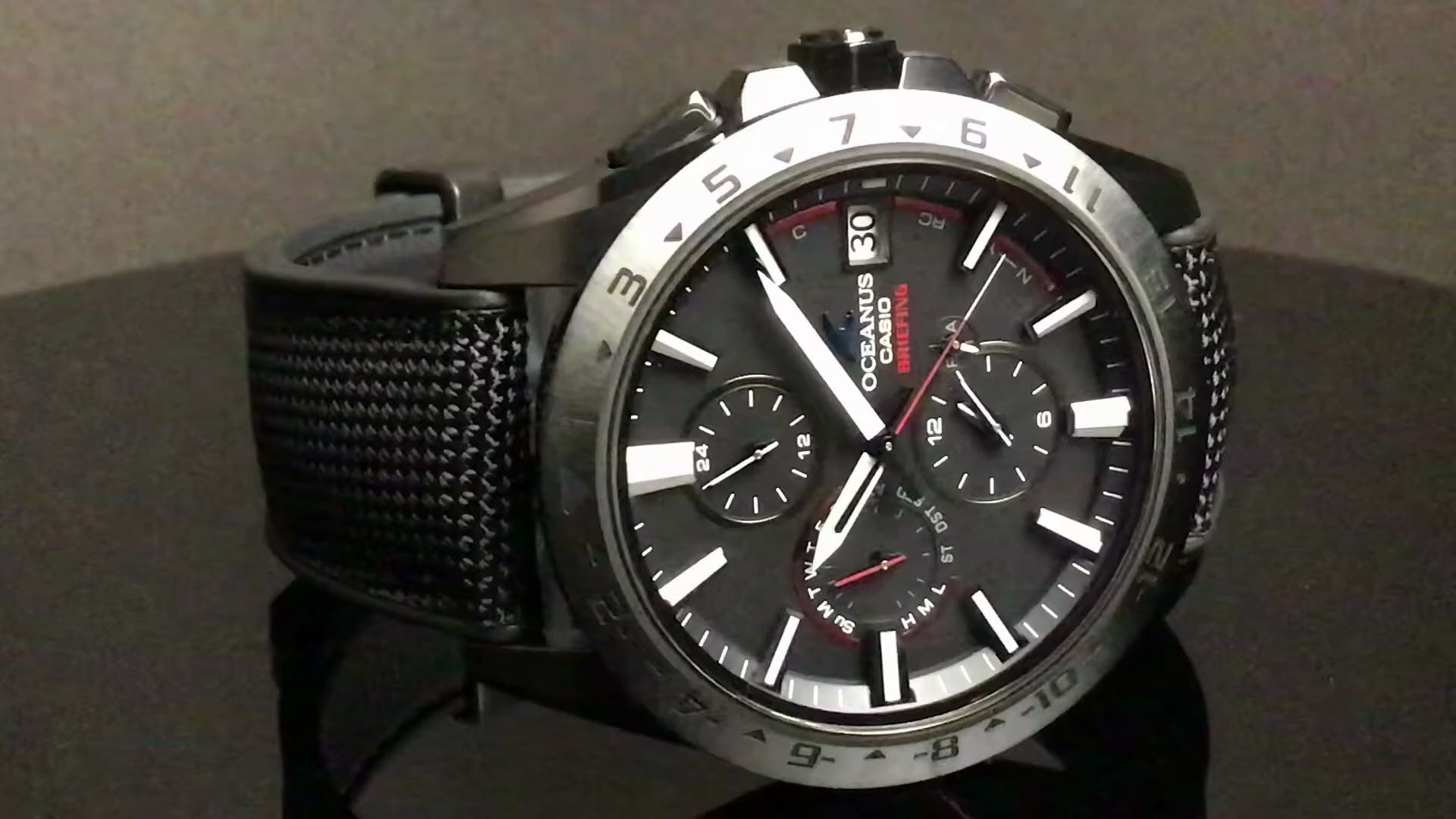 Casio OCW-T3000BRE-1A Casio OCW-T3000BRE-1A