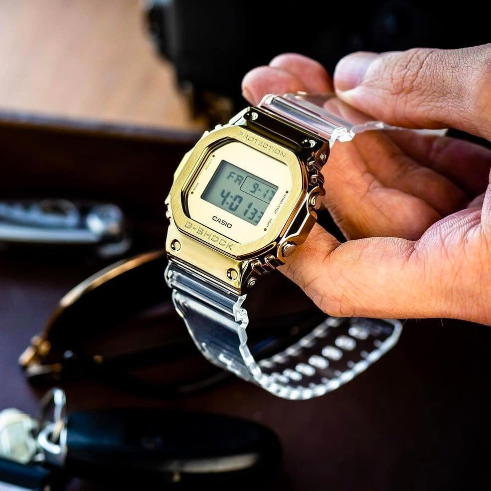 Casio GM-5600SG-9E Casio GM-5600SG-9E