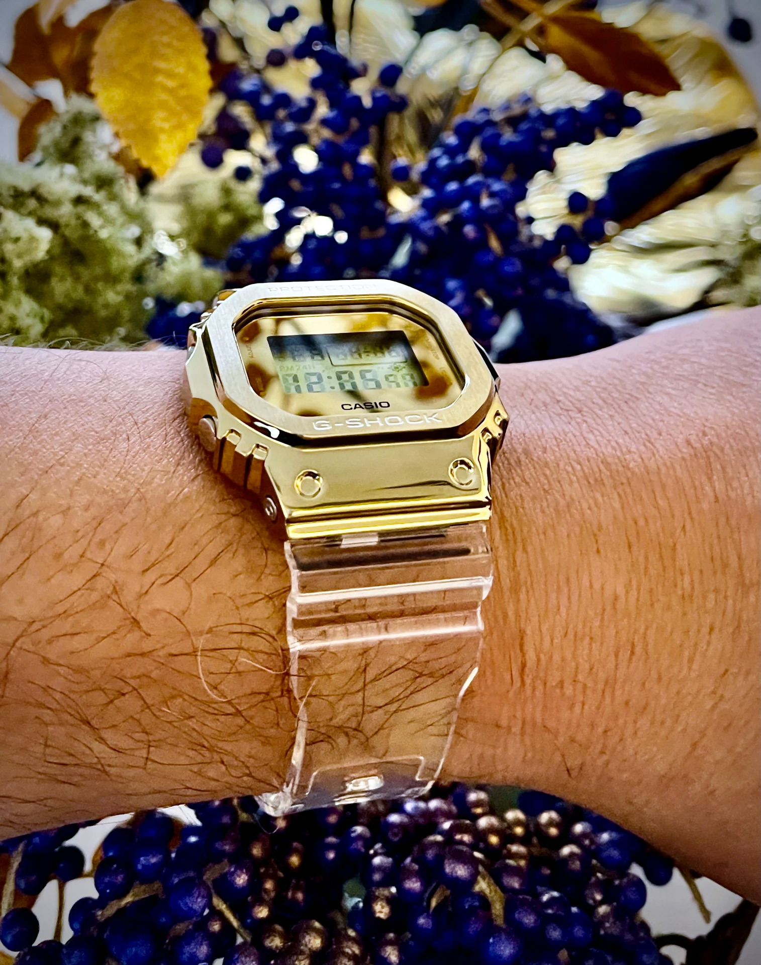 Casio GM-5600SG-9E Casio GM-5600SG-9E