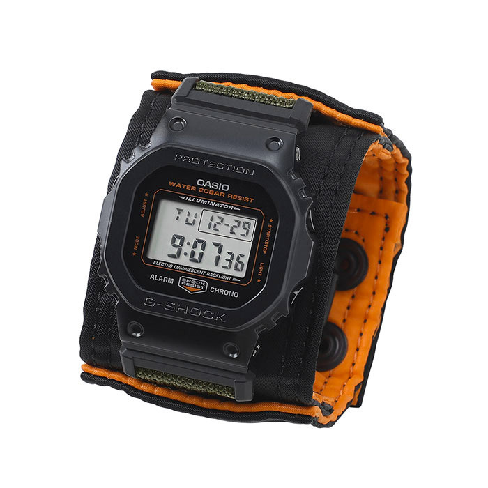 Casio GM-5600EY-1D Casio GM-5600EY-1D