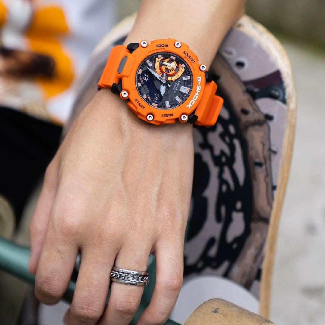 Casio GA-2200M-4A Casio GA-2200M-4A