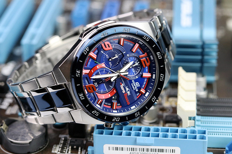 Casio EFR-564TR-2AER Casio EFR-564TR-2AER