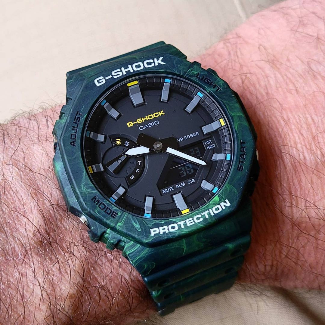Casio GA-2100FR-3A Casio GA-2100FR-3A