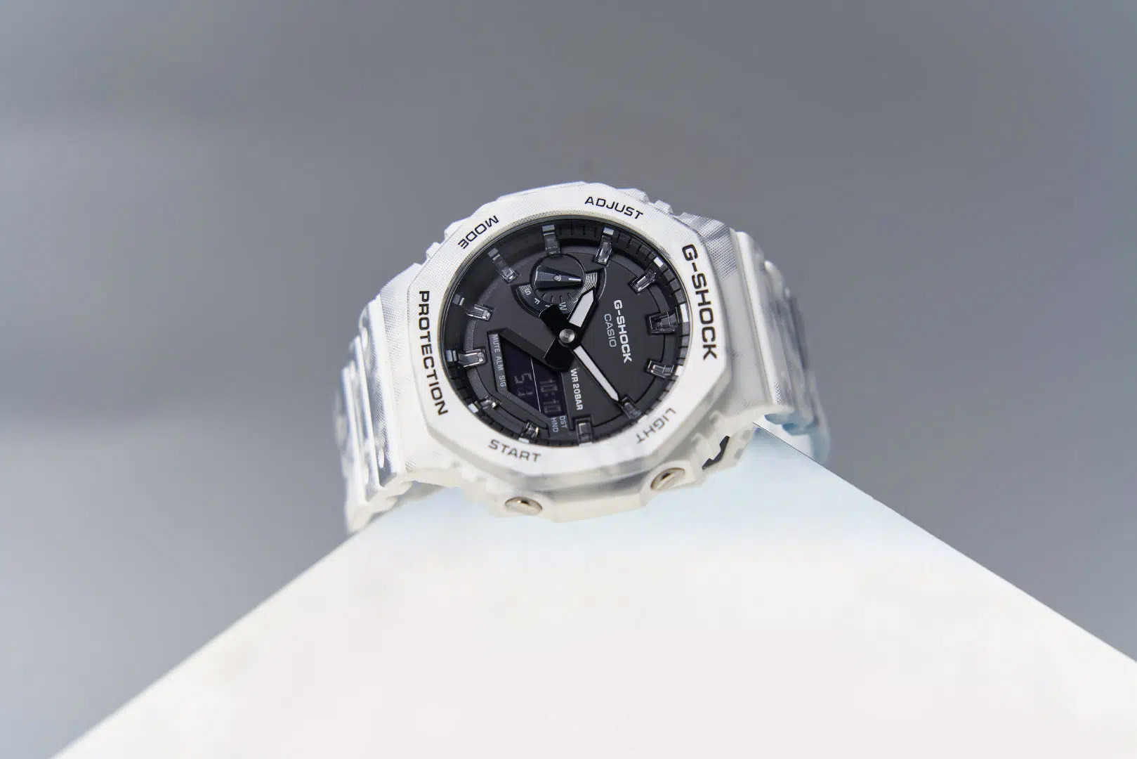Casio GAE-2100GC-7A Casio GAE-2100GC-7A
