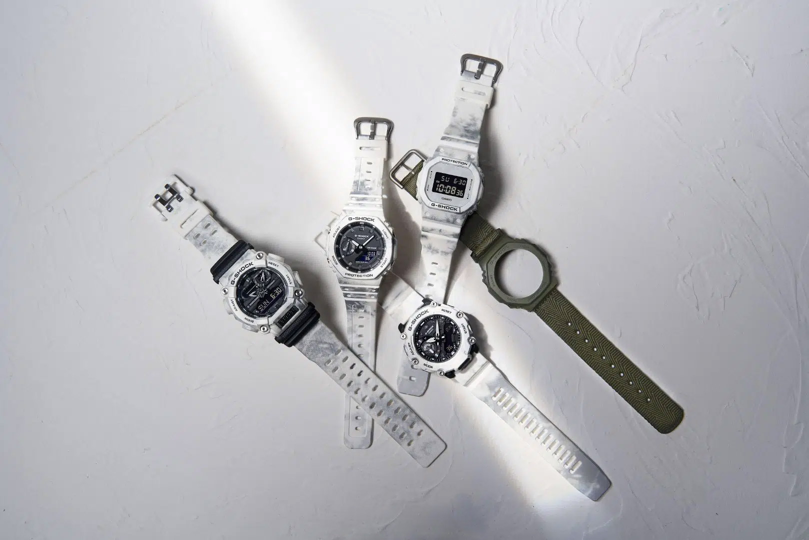 Casio GAE-2100GC-7A Casio GAE-2100GC-7A