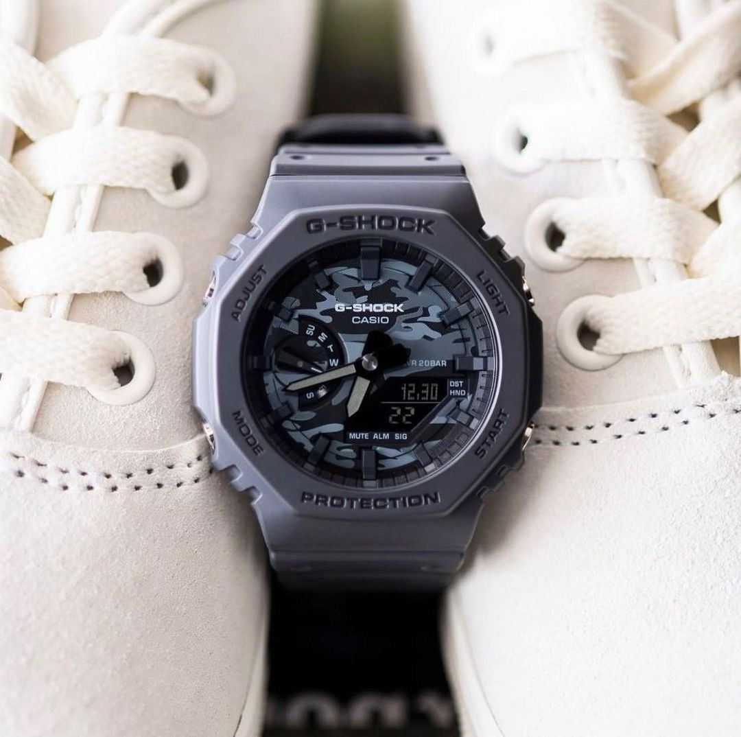 Casio GA-2100CA-8A Casio GA-2100CA-8A