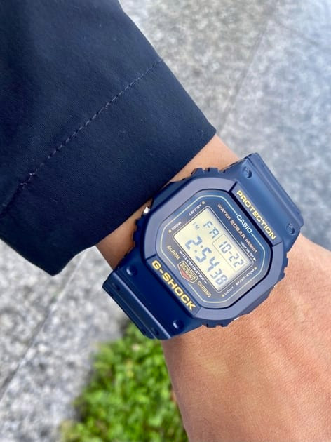 Casio DW-5600RB-2E Casio DW-5600RB-2E
