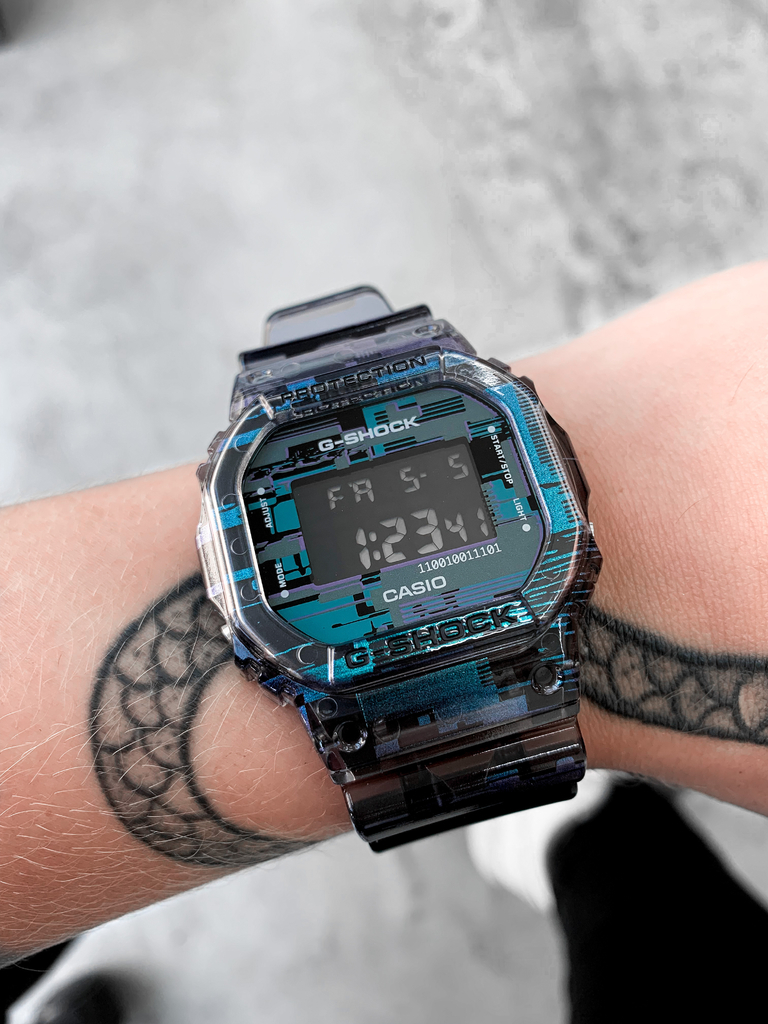 Casio DW-5600NN-1E Casio DW-5600NN-1E