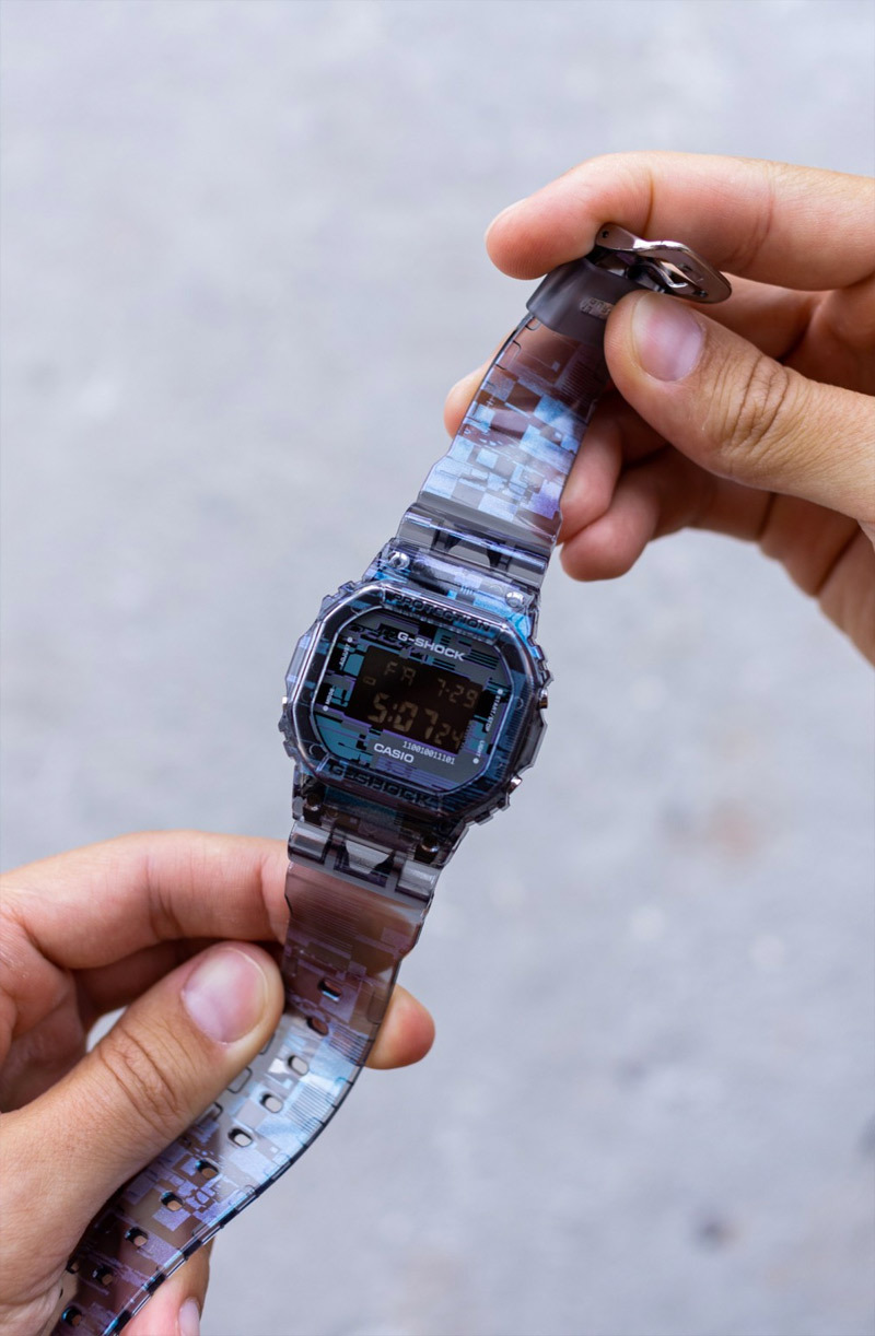 Casio DW-5600NN-1E Casio DW-5600NN-1E