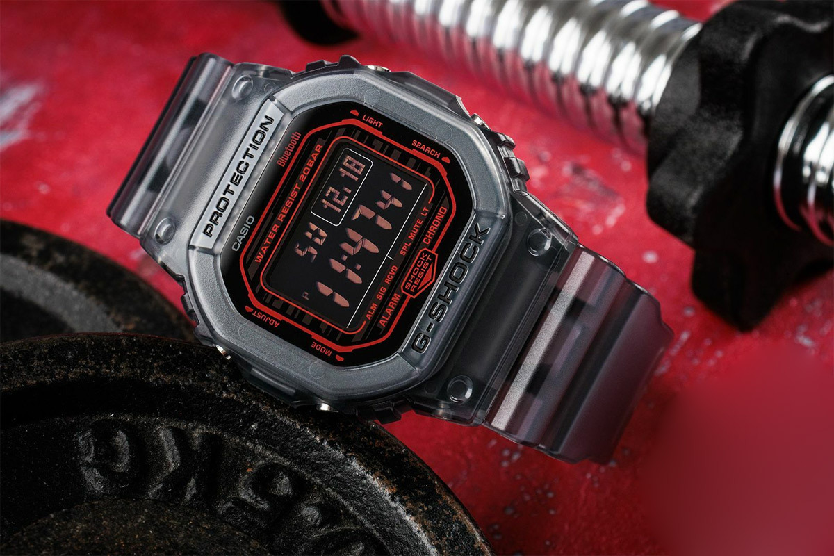 Casio DW-B5600G-1E Casio DW-B5600G-1E