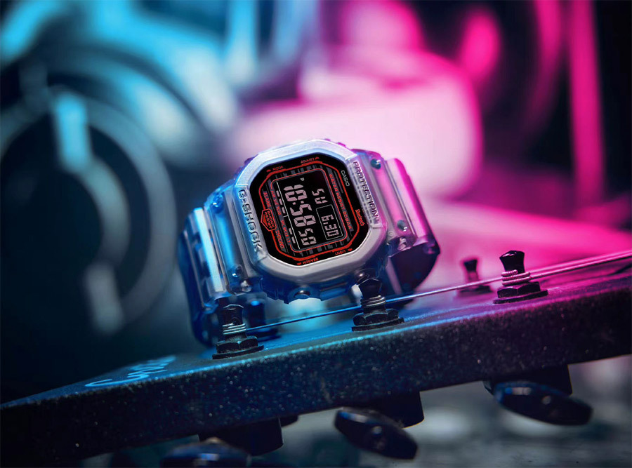 Casio DW-B5600G-1E Casio DW-B5600G-1E