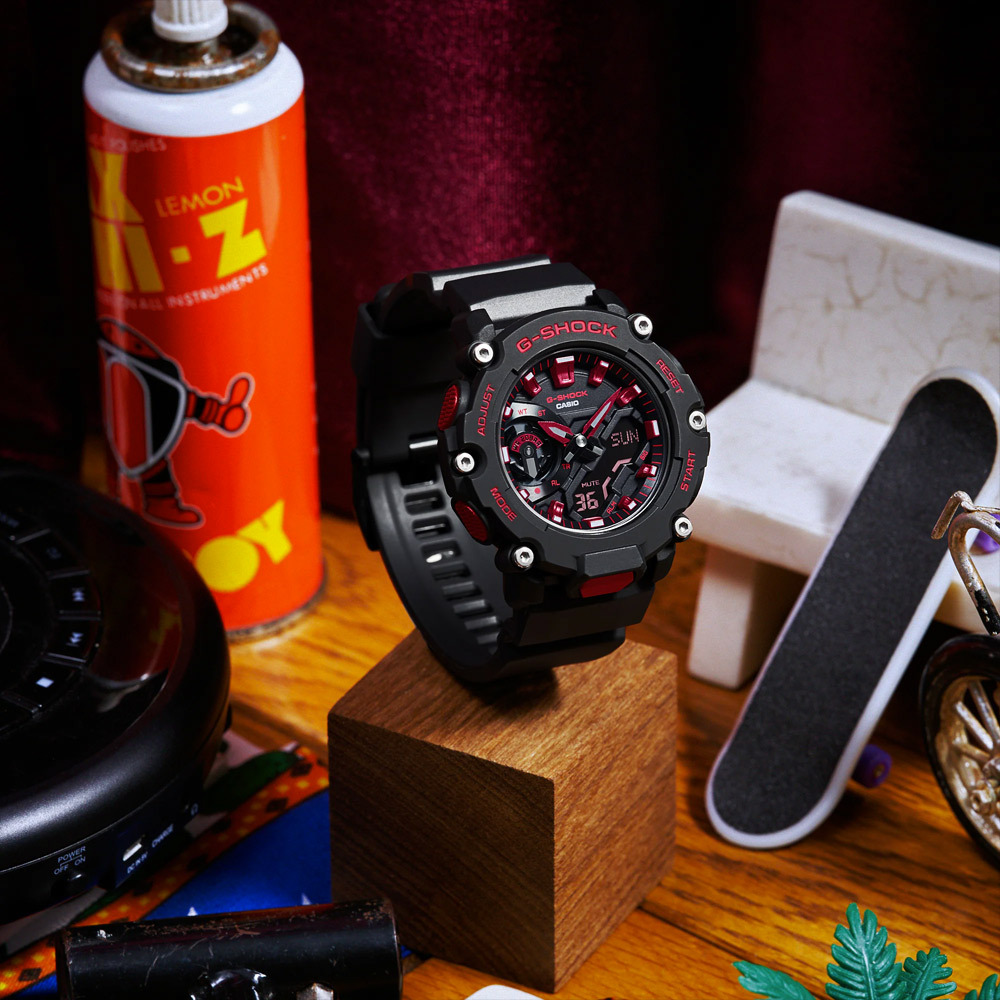 Casio GA-2200BNR-1A Casio GA-2200BNR-1A