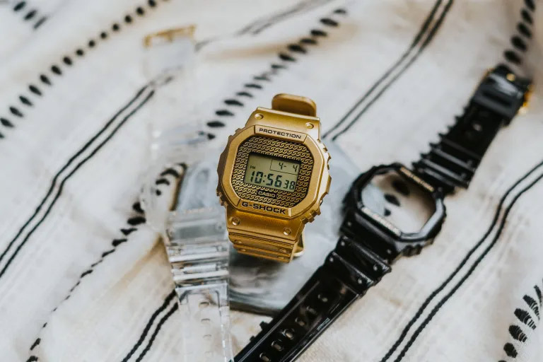 Casio DWE-5600HG-1E Casio DWE-5600HG-1E
