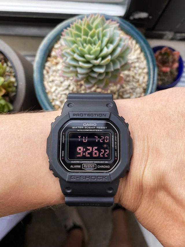 Casio DW-5600MS-1E Casio DW-5600MS-1E