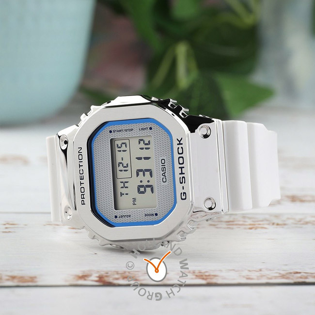 Casio GM-5600LC-7E Casio GM-5600LC-7E