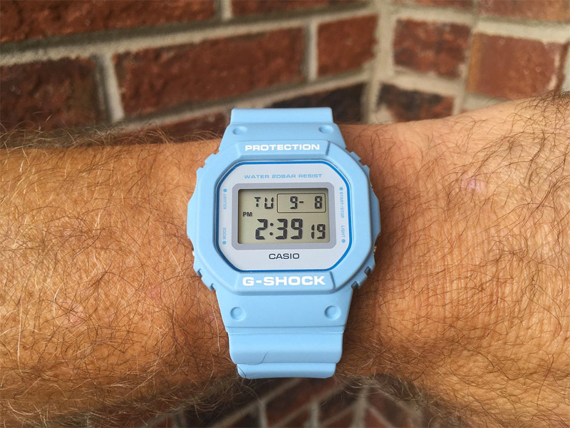 Casio DW-5600SC-2E Casio DW-5600SC-2E