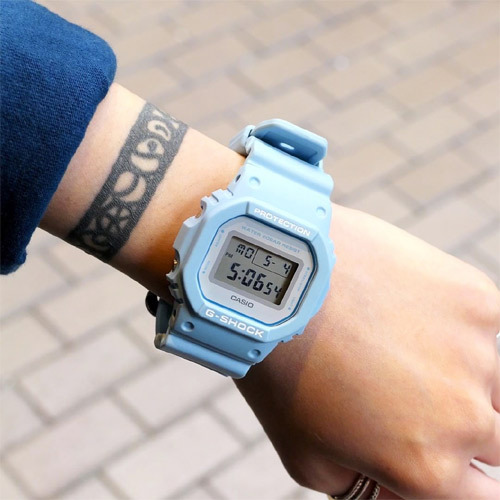 Casio DW-5600SC-2E Casio DW-5600SC-2E