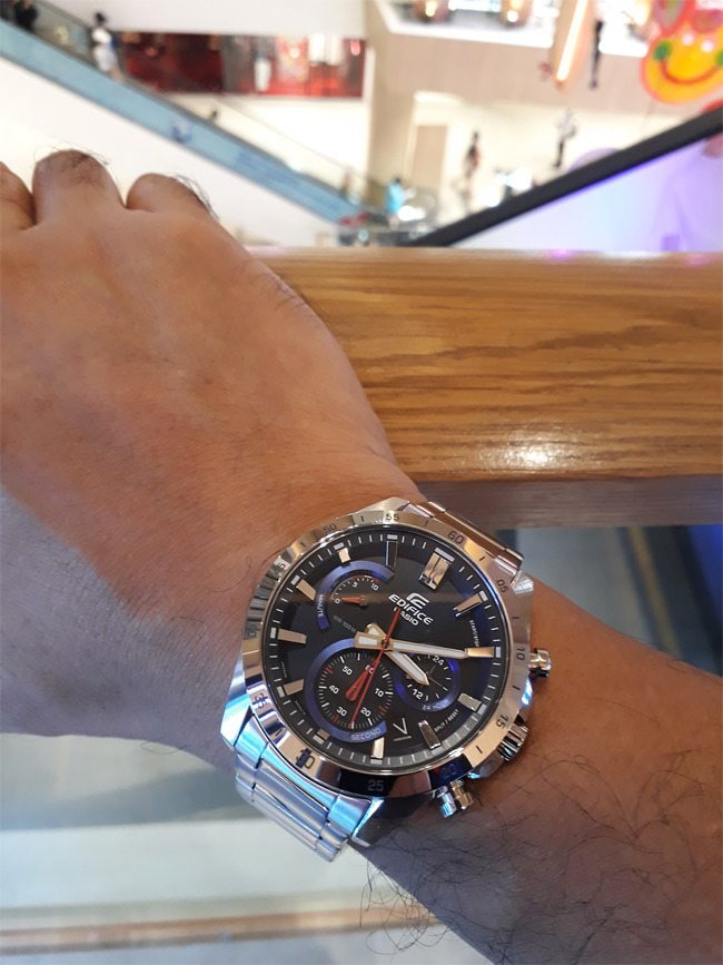 Casio EFR-573D-2AVUEF Casio EFR-573D-2AVUEF