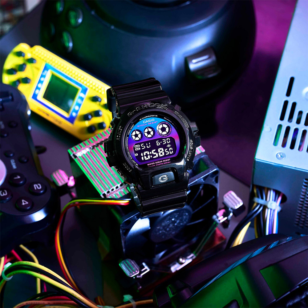 Casio DW-6900RGB-1E Casio DW-6900RGB-1E