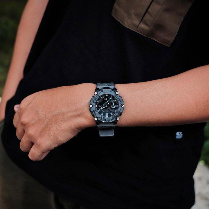 Casio GA-2200SBY-8A Casio GA-2200SBY-8A