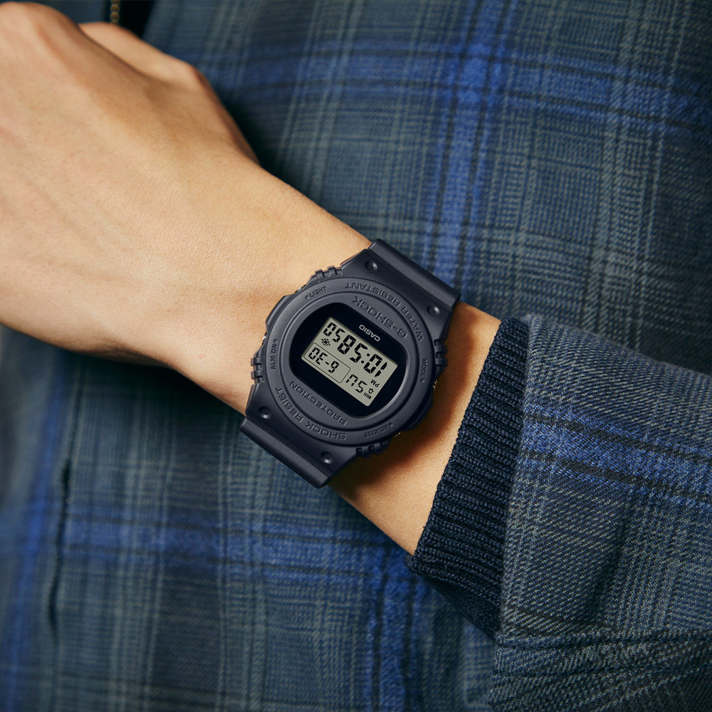 Casio DWE-5657RE-1E Casio DWE-5657RE-1E
