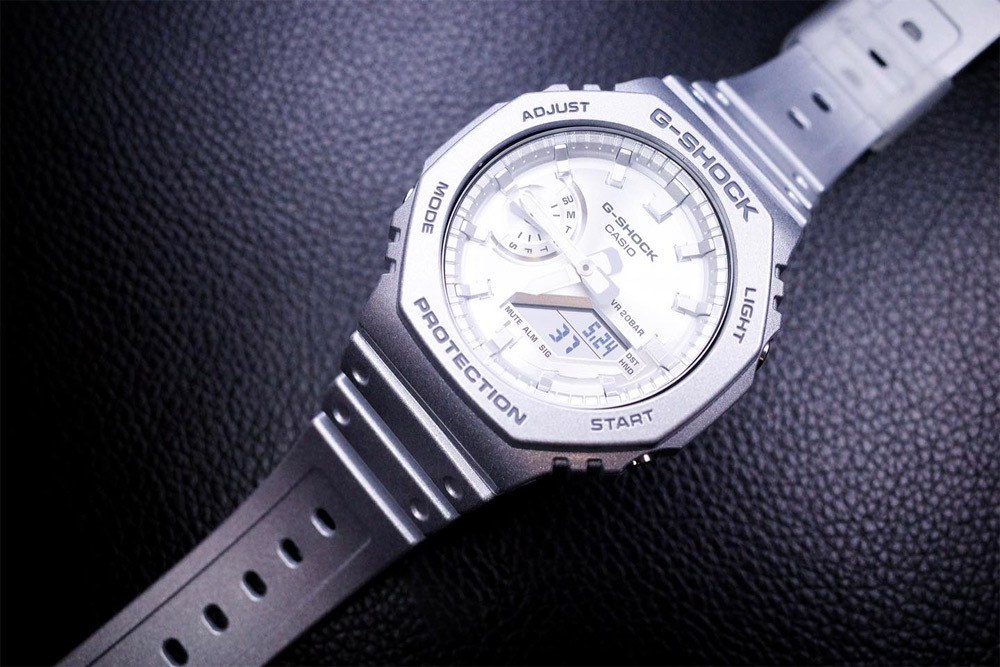Casio GA-2100FF-8A Casio GA-2100FF-8A