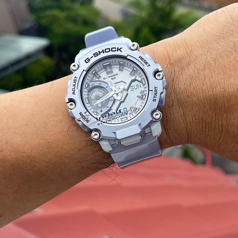 Casio GA-2200FF-8A Casio GA-2200FF-8A