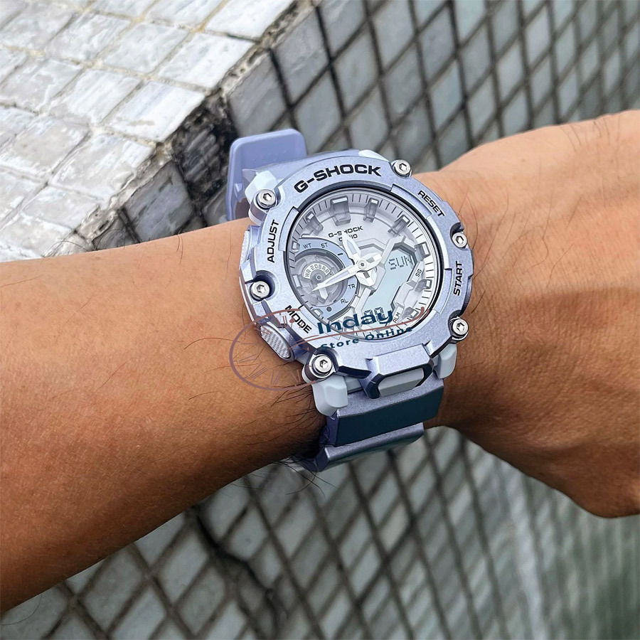 Casio GA-2200FF-8A Casio GA-2200FF-8A