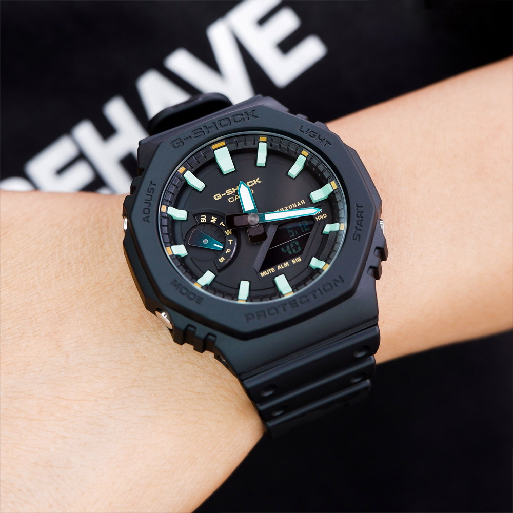 Casio GA-2100RC-1A Casio GA-2100RC-1A