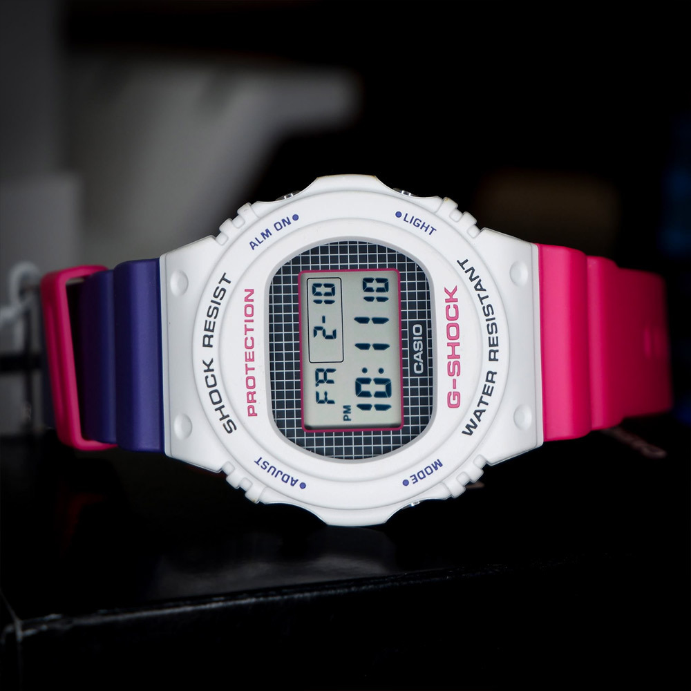 Casio DW-5700THB-7E Casio DW-5700THB-7E