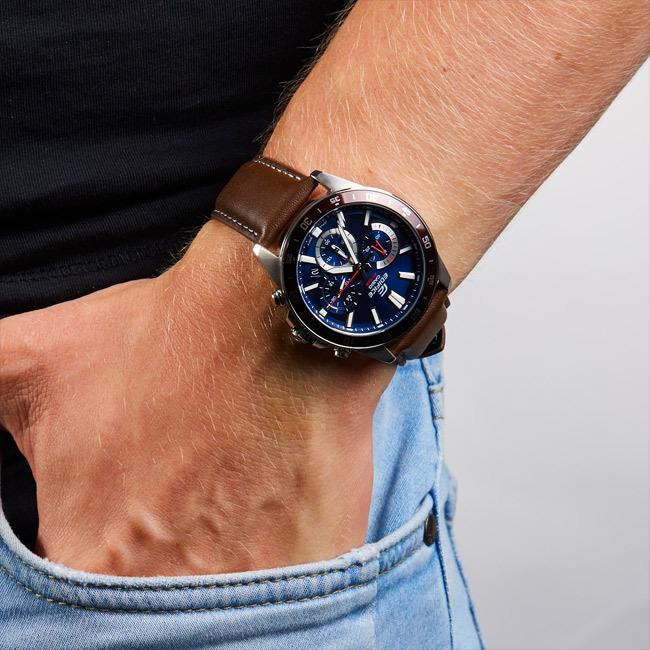 Casio EFV-570L-2AVUEF Casio EFV-570L-2AVUEF