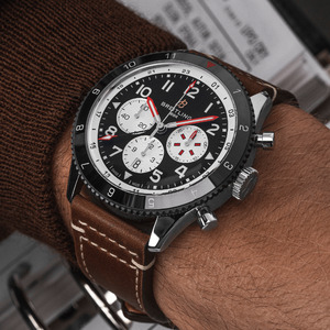 Breitling YB04451A1B1X1 Breitling YB04451A1B1X1