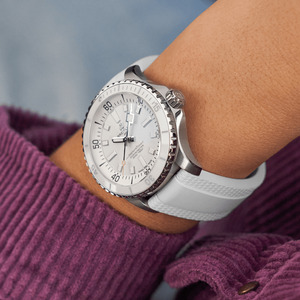 Breitling A17377211A1S1 Breitling A17377211A1S1