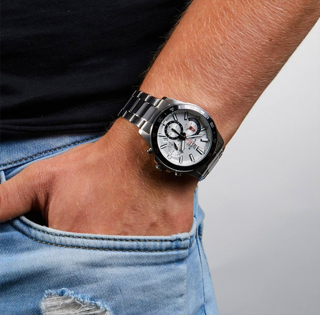 Casio EFV-570D-7AVUEF Casio EFV-570D-7AVUEF