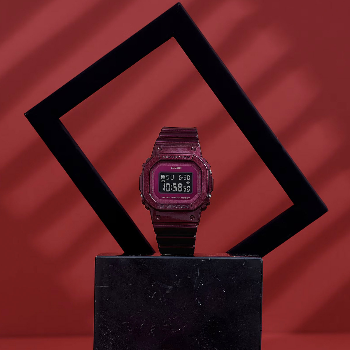 Casio GMD-S5600RB-4E Casio GMD-S5600RB-4E