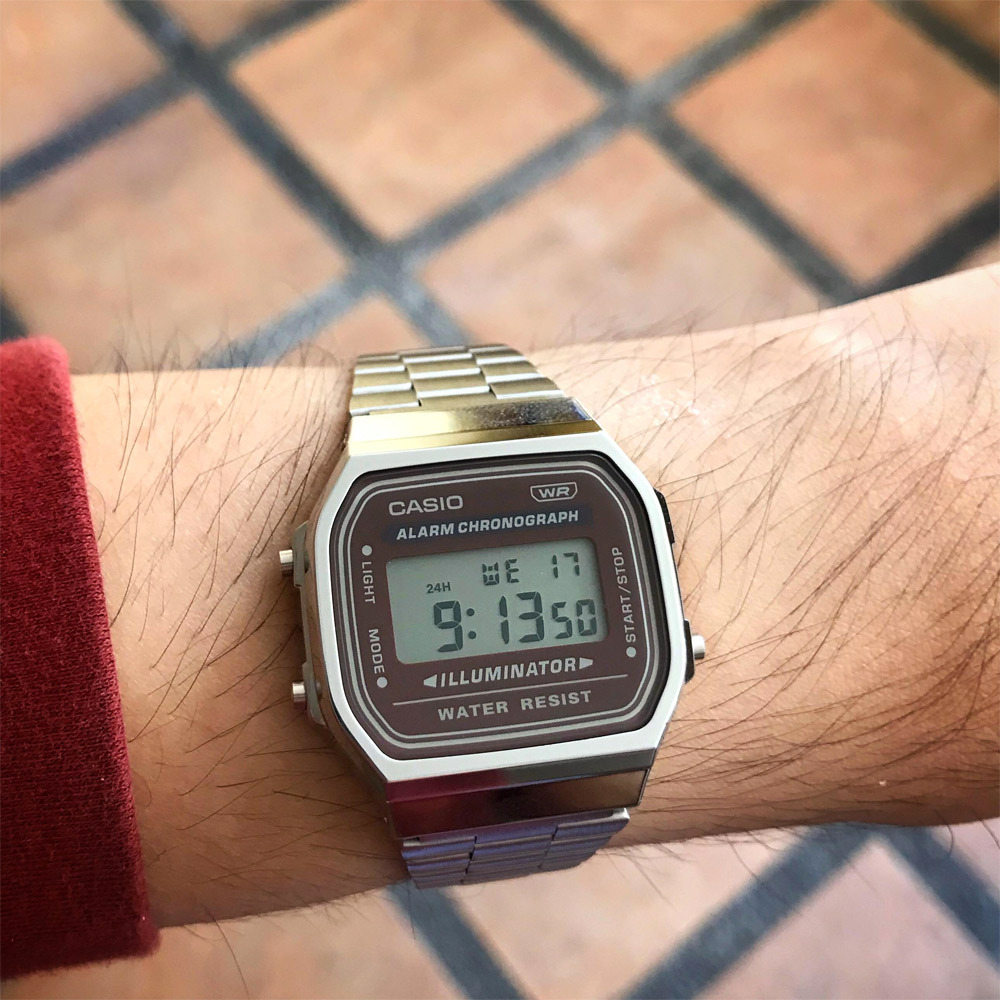Casio A168WA-5A Casio A168WA-5A