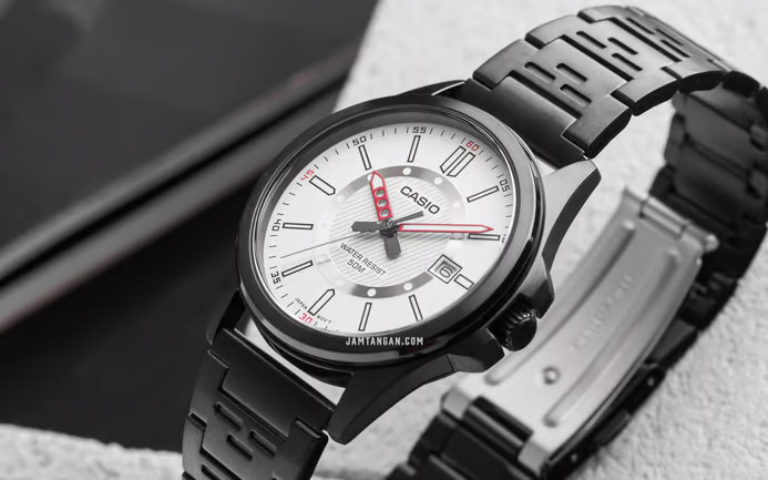 Casio MTP-E700B-7E Casio MTP-E700B-7E