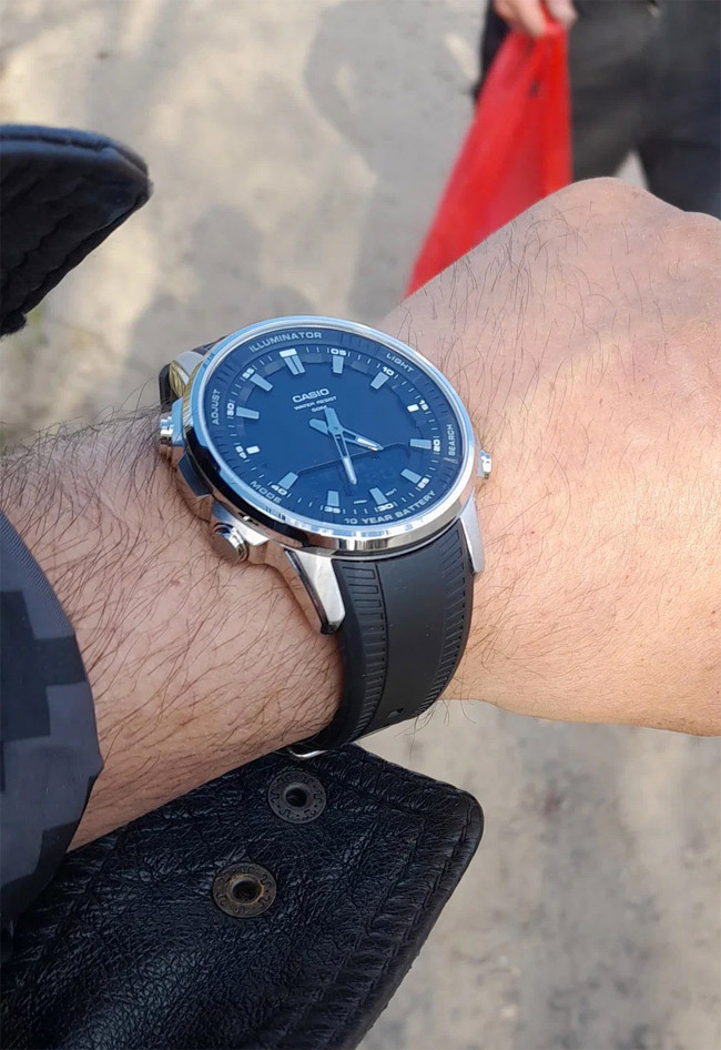 Casio AMW-880-1A Casio AMW-880-1A