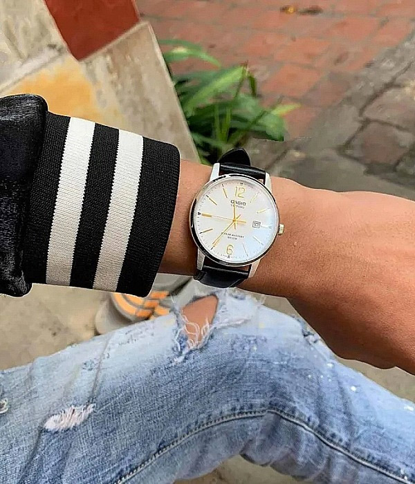 Casio MTS-110L-7A Casio MTS-110L-7A