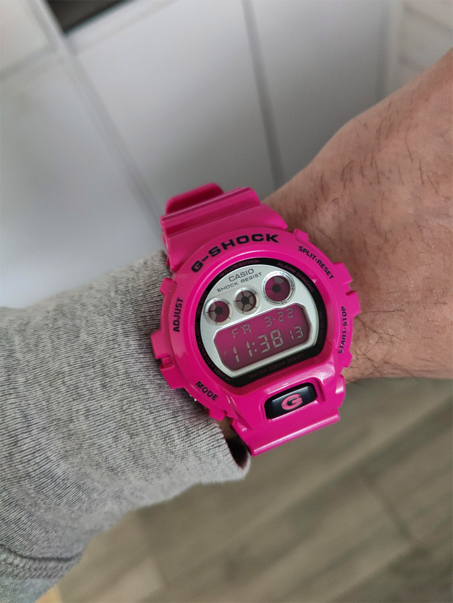 Casio DW-6900RCS-4E Casio DW-6900RCS-4E