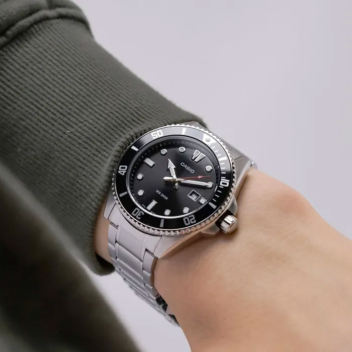 Casio MDV-107D-1A1 Casio MDV-107D-1A1