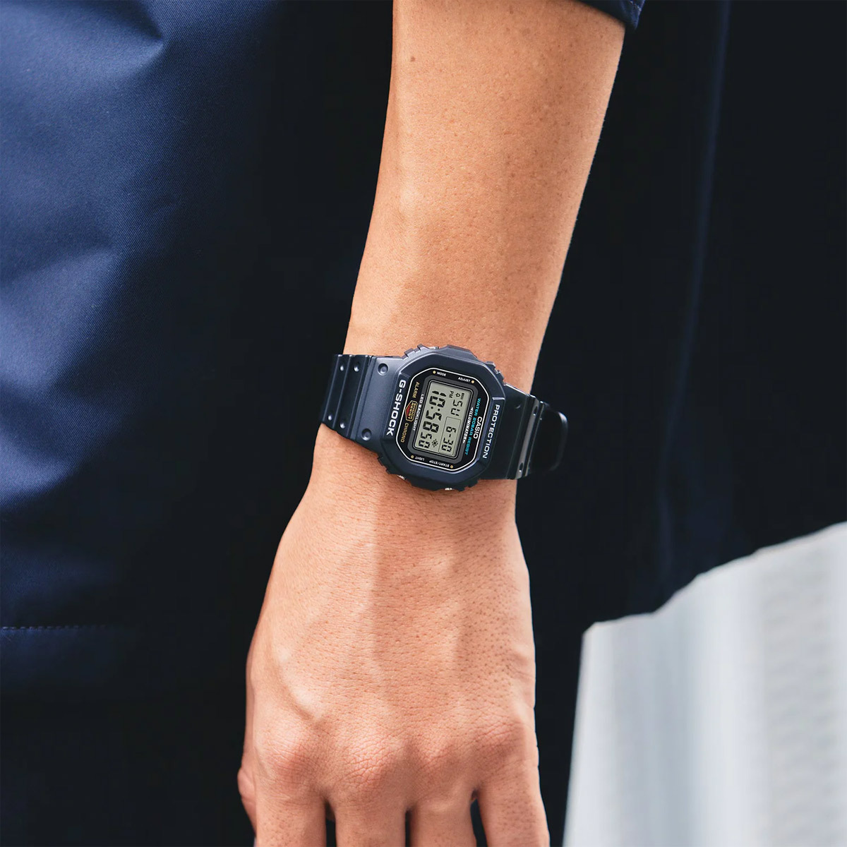 Casio DW-5600UE-1ER Casio DW-5600UE-1ER