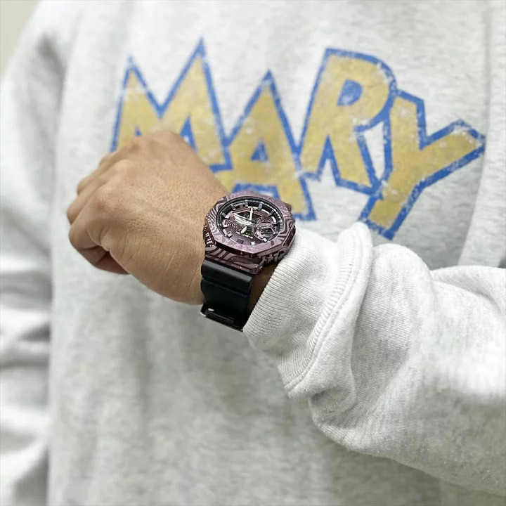 Casio GM-2100MWG-1A Casio GM-2100MWG-1A