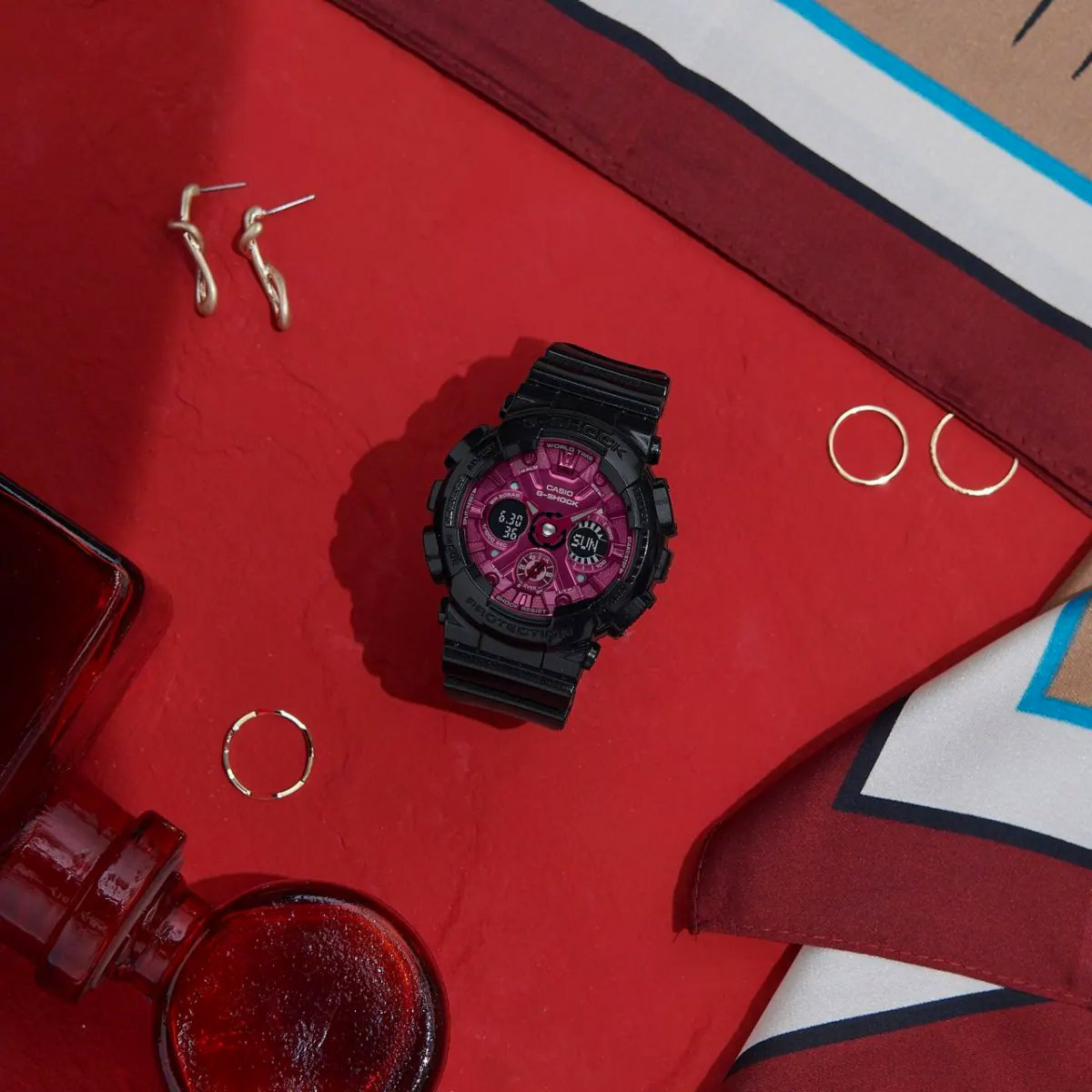 Casio GMA-S120RB-1A Casio GMA-S120RB-1A